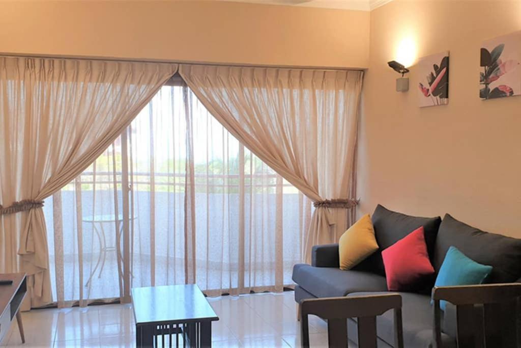 Poolview Resort Batu Ferringhi 502 - 2 Rooms Eksteriør billede