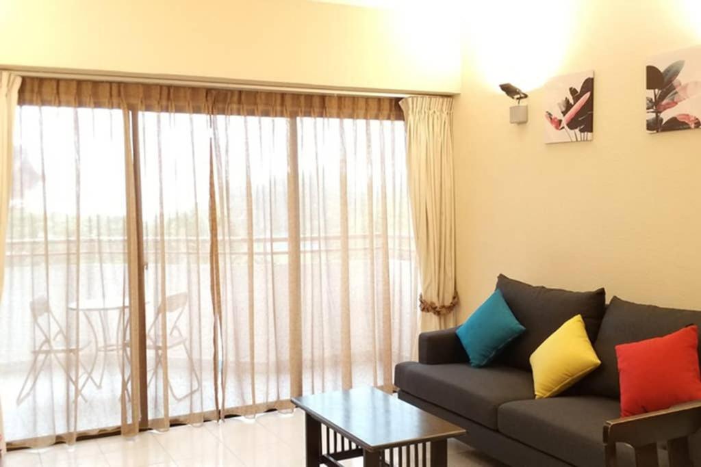 Poolview Resort Batu Ferringhi 502 - 2 Rooms Eksteriør billede